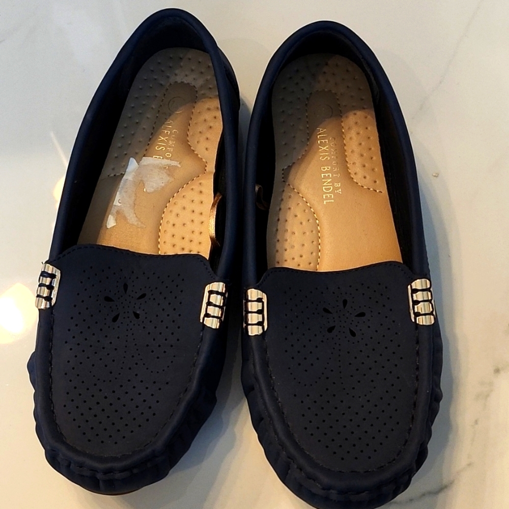 Alexis Bendel womens Comfort Blue Flats size 7.5W  EUC